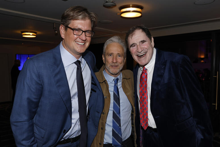 Bill Lawrence, Jon Stewart and Richard Kind backstage. 