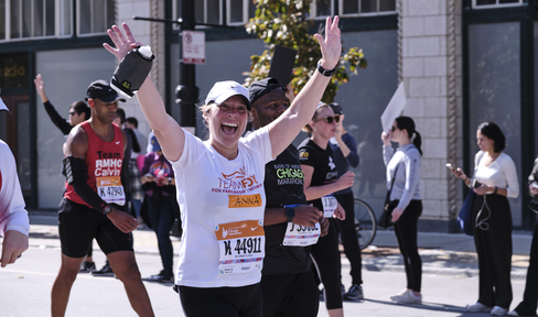 Anna Haber running a marathon