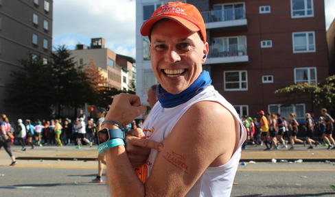 Team Fox runner at marathon.