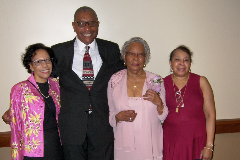 Rochelle and her three children.